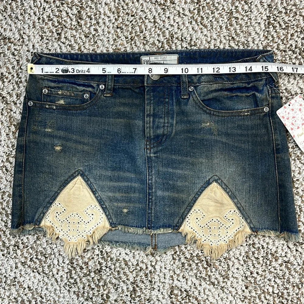 FREE PEOPLE TIRE SWING Handkerchief Hem Jean Mini Skirt Rugged SZ 4 NWT - Picture 13 of 16